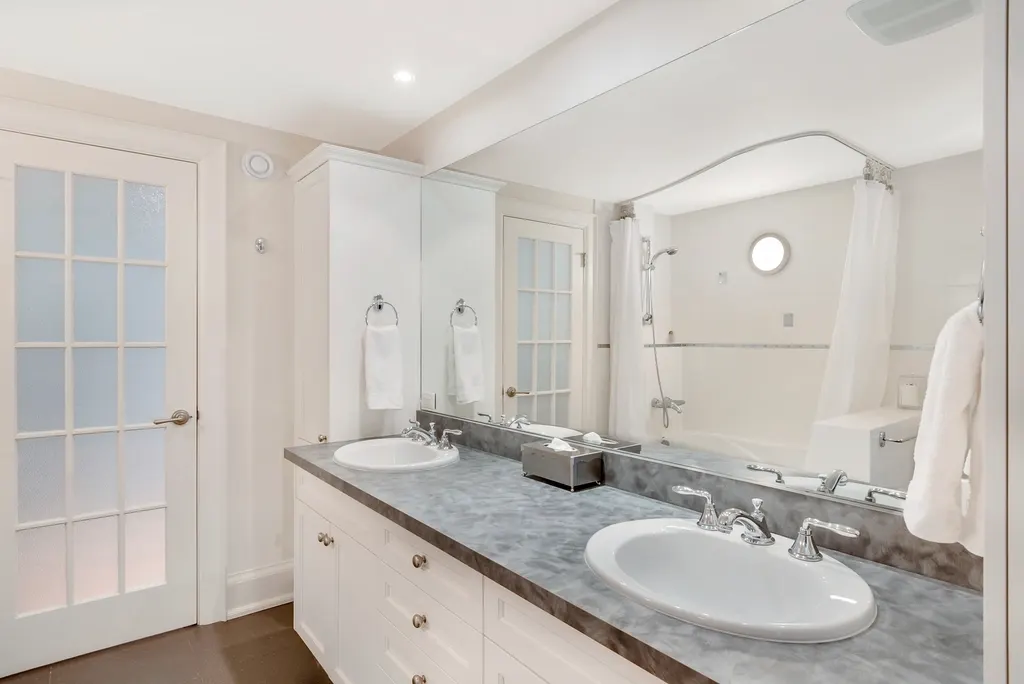 Double vasque et douche · Aulnay-sous-Bois